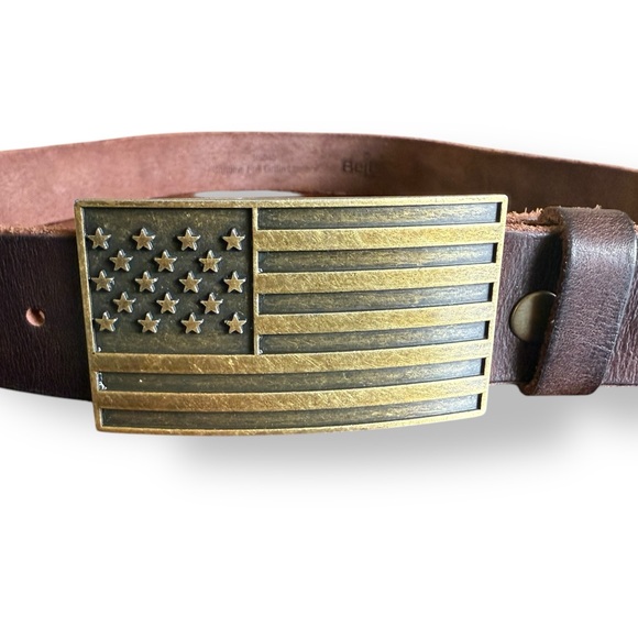 American Flag USA Buckle Genuine Full Grain Leather Belt Brass Metal Men’s 40.5” - Picture 2 of 5